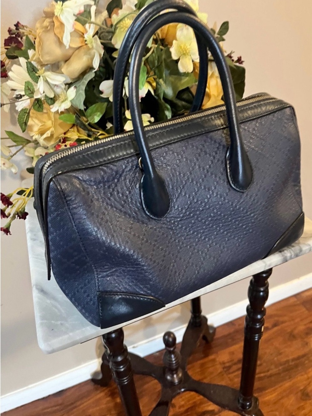 Relished !!Gucci (authentic) Bright Diamanté leather Boston bag in Navy Blue